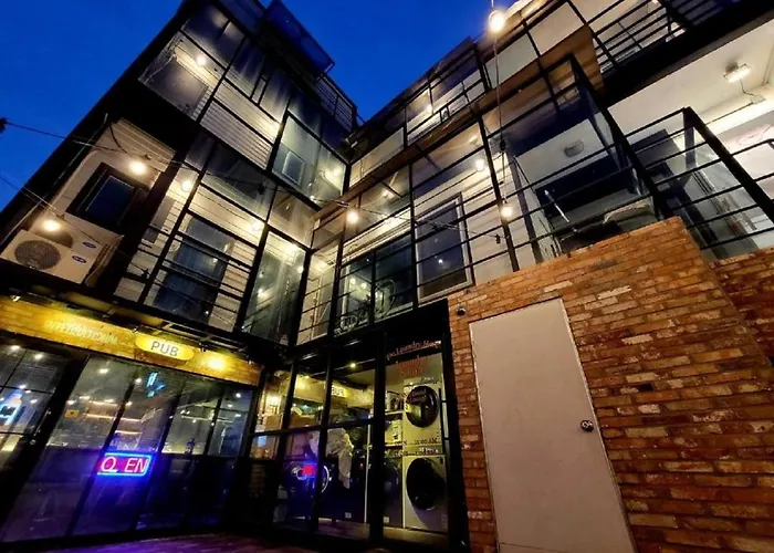 Inno & Pub Lounge Hongdae