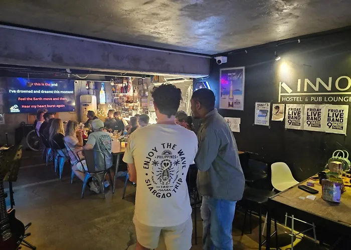 Inno & Pub Lounge Hongdae Albergue *