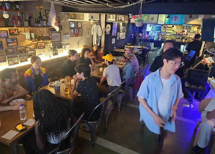 Albergue Inno & Pub Lounge Hongdae